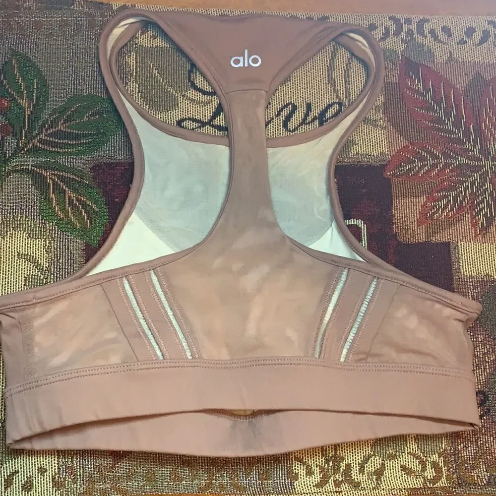 LIKE NEW ALO XS HALF MOON PULLOVER BRA